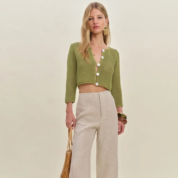 Reformation Sweaters - NWT Reformation Croissant Cropped Cardigan in avocado (size XS)